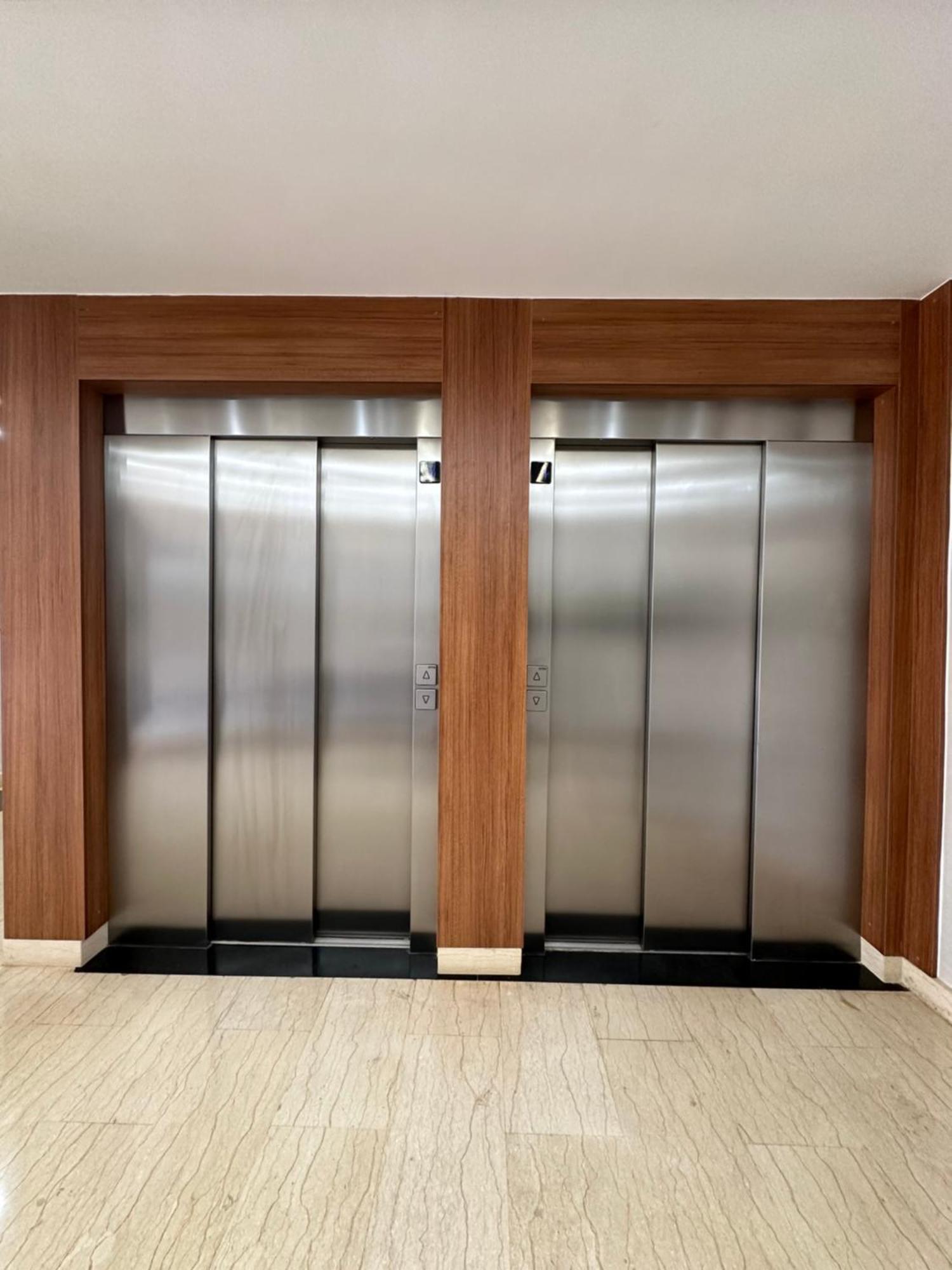 Luxe Appartement Berkane Bagian luar foto