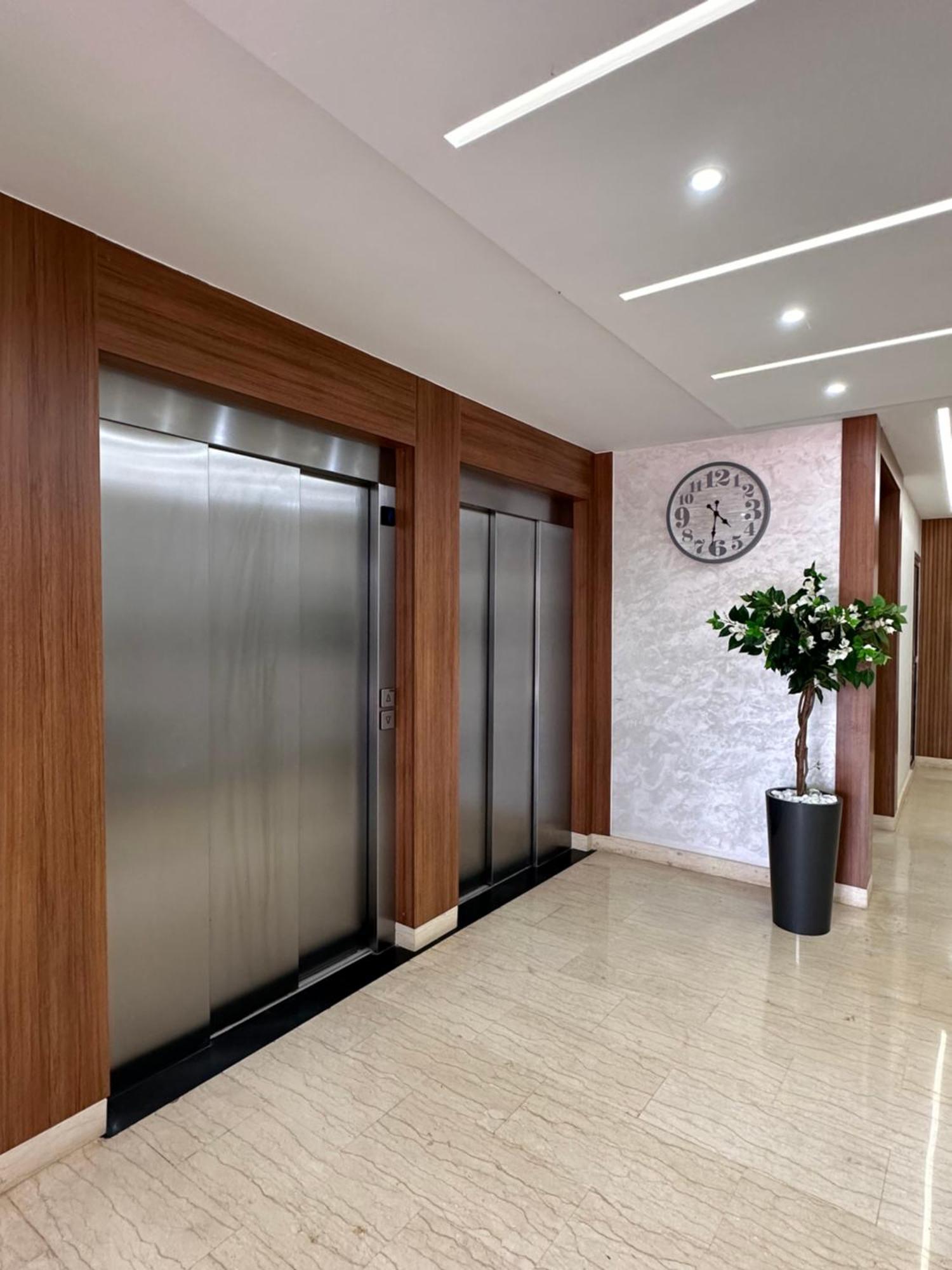 Luxe Appartement Berkane Bagian luar foto