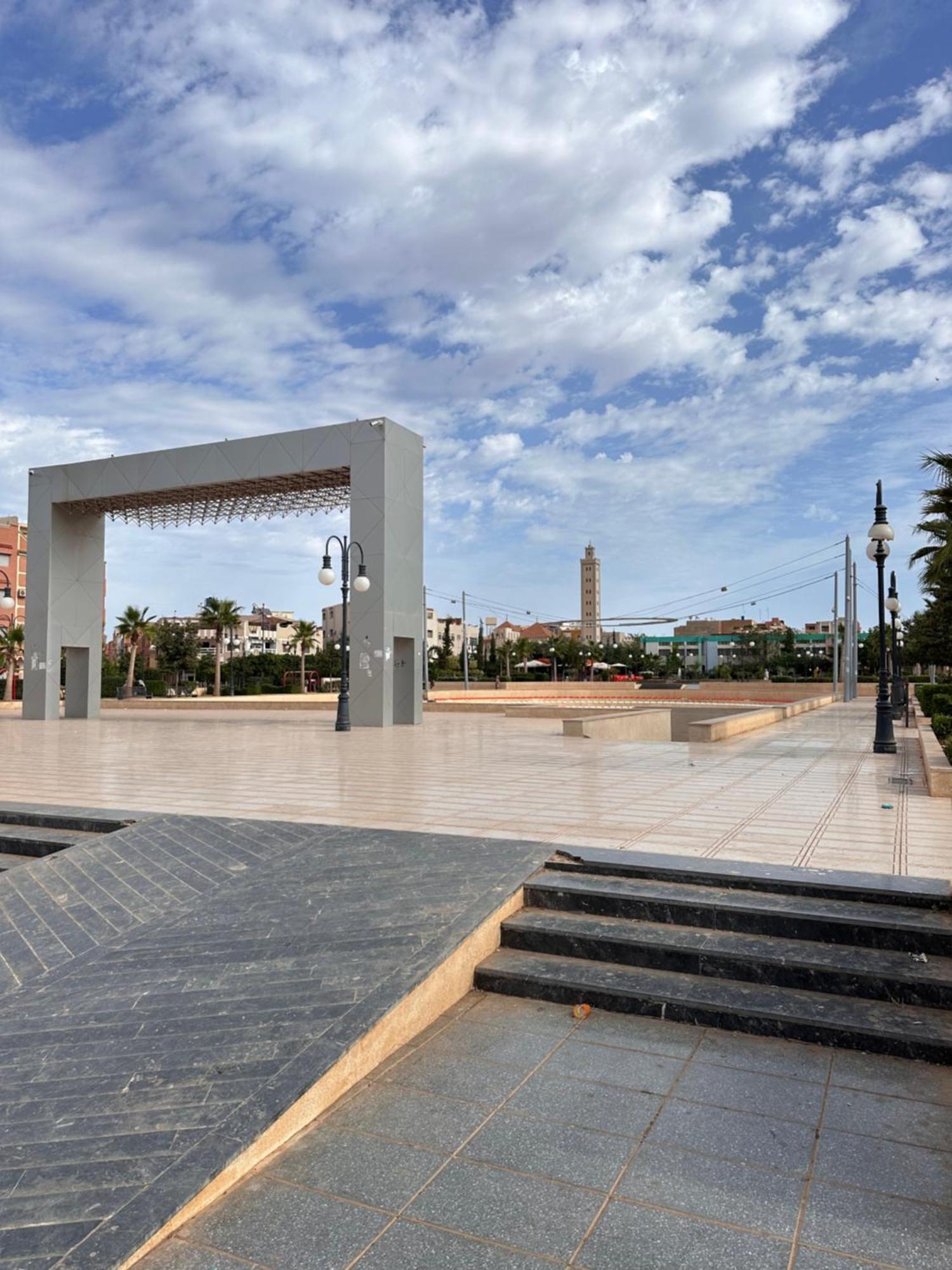 Luxe Appartement Berkane Bagian luar foto