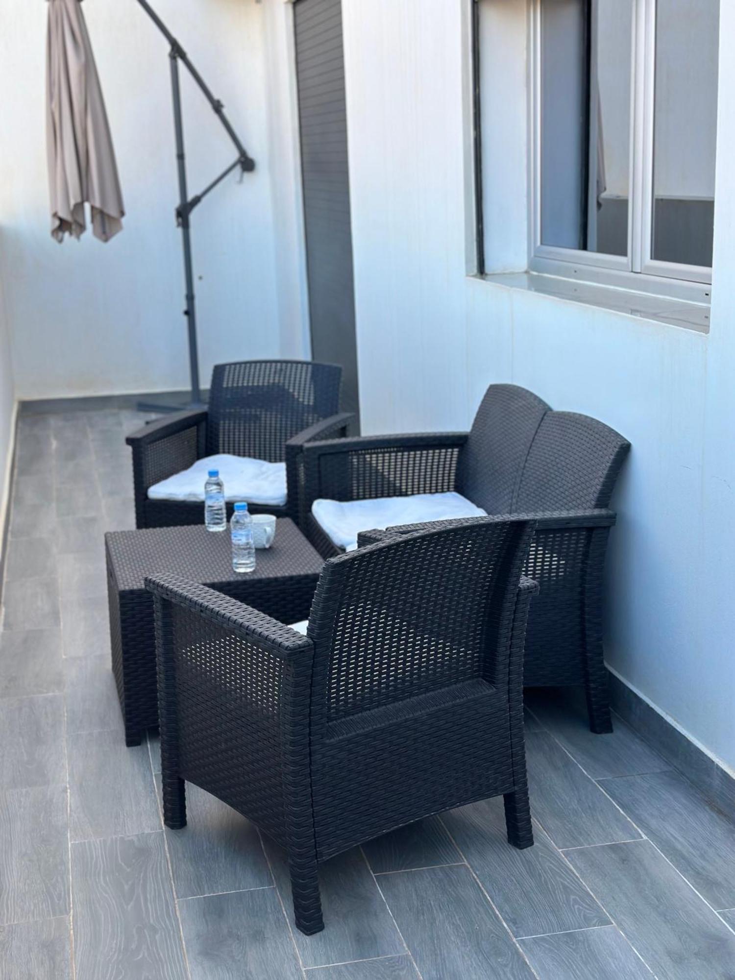 Luxe Appartement Berkane Bagian luar foto