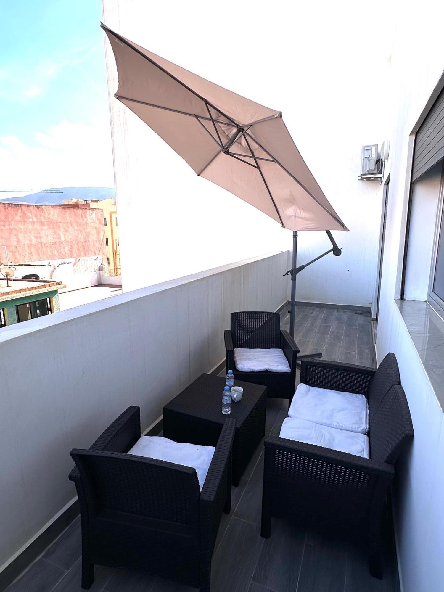 Luxe Appartement Berkane Bagian luar foto